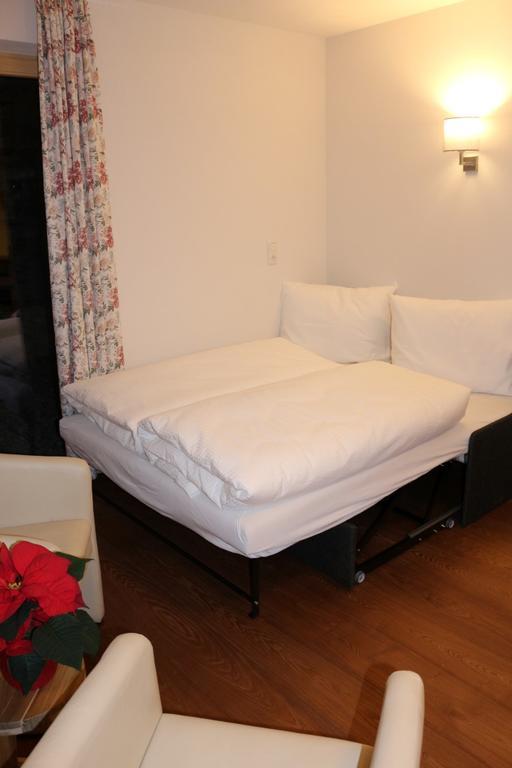 Ferienwohnungen Falch Simone Sankt Anton am Arlberg Kamer foto